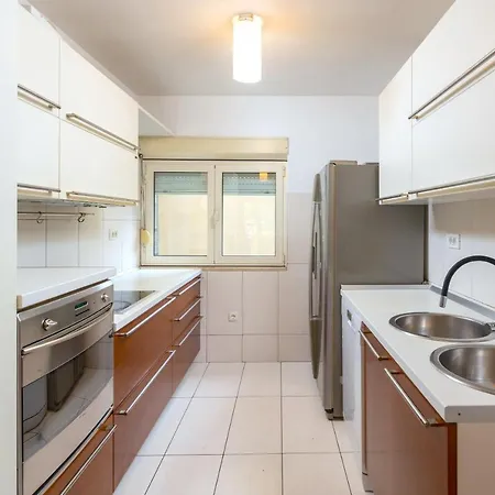 Luxe Stylish Duplex In Centre *